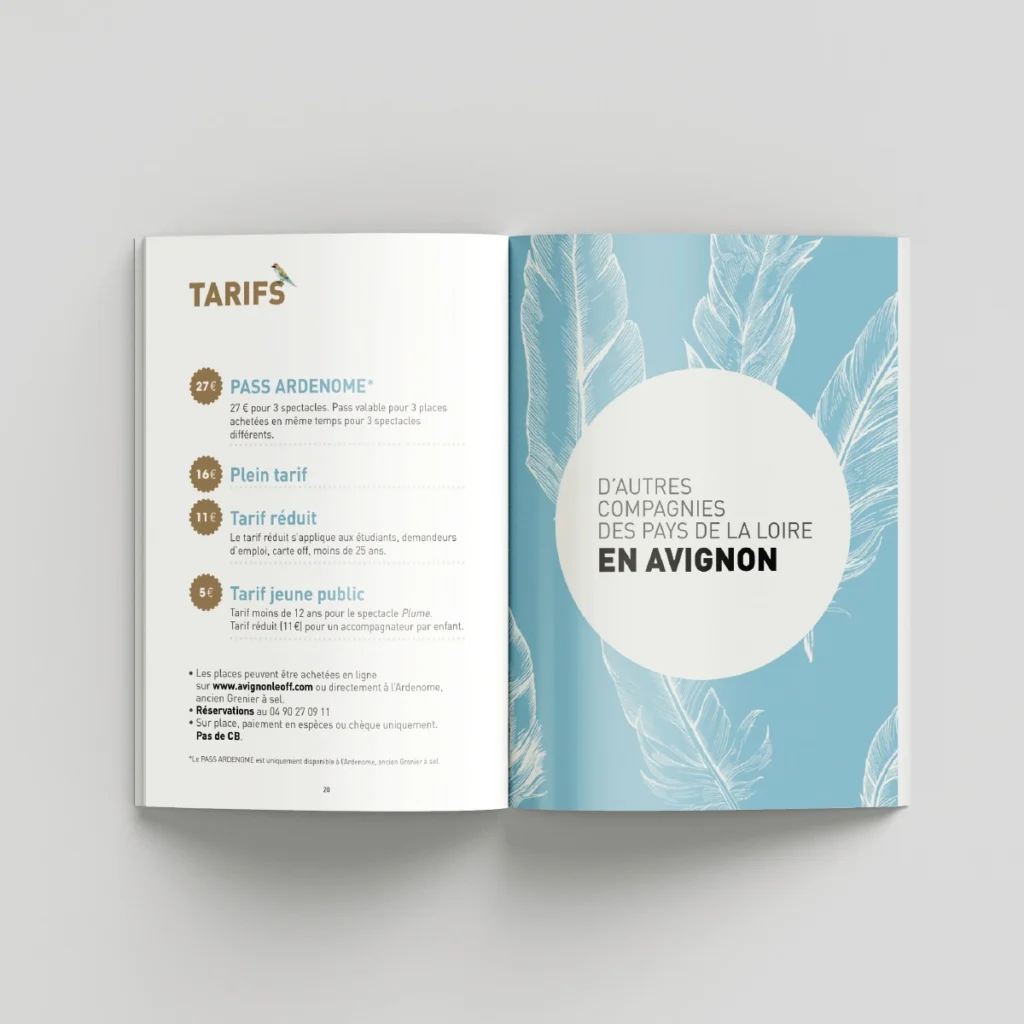 Pages intérieures du programme pour le Festival d'Avignon
